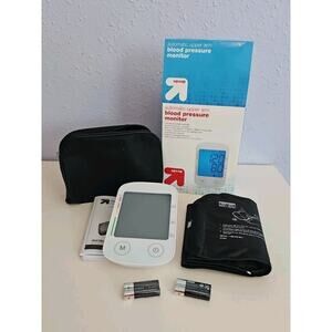 UP & UP AUTOMATIC UPPER ARM BLOOD PRESSURE MONITOR Target